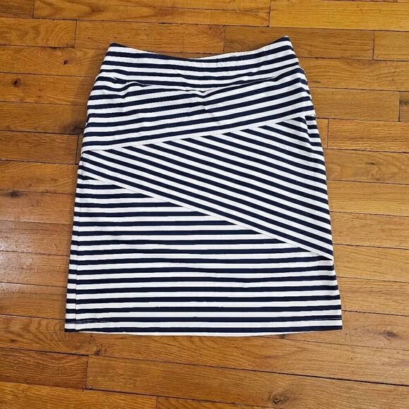 J. McLaughlin Nicola Tiered CATALINA Cloth Skirt Size XS Nylon Stretch - Picture 2 of 5